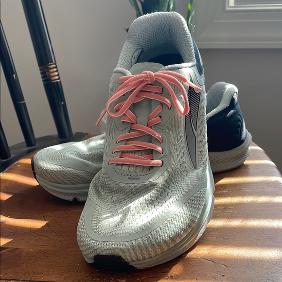 Altra-Torin Women's Athletic Shoes - Picture 2 of 8